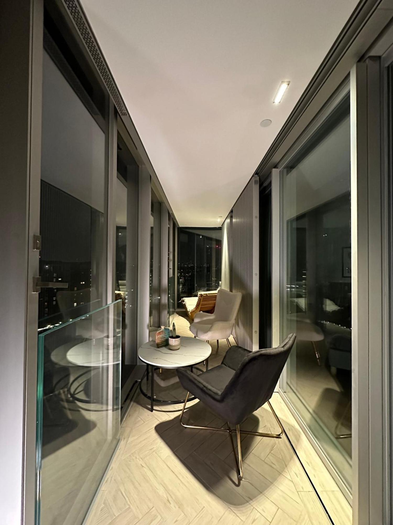 Battersea Power Station Apartment London Bagian luar foto